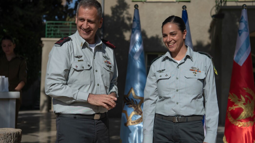 הרמטכ"ל, אביב כוכבי, העניק היום דרגת אלוף-משנה לרע