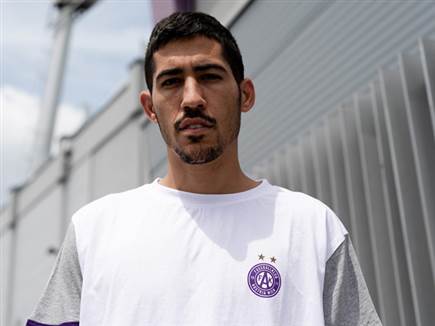 מתן בלטקסה. הצטרף רשמית לקבוצה האוסטרית (Daniel Shaked, Austria Vienna)