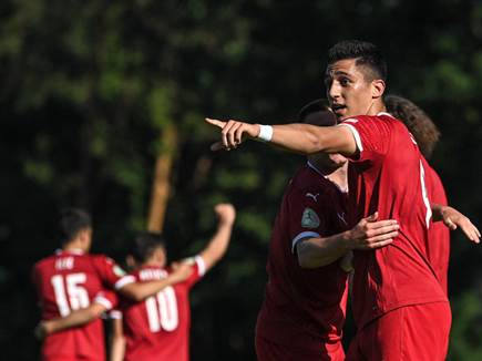 לאזטיץ' כבש ראשון לסרבים (UEFA)