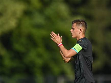 כמו בבוגרים, כך גם בנוער (UEFA)