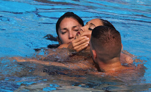 אניטה אלברז (צילום: getty images, AFP)