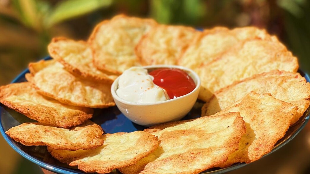 חטיפי צ'יפס דקים