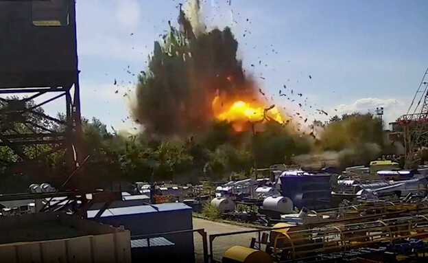 פגיעה בקניון, אוקראינה (צילום: רויטרס)