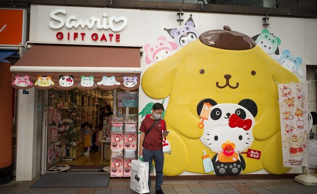 חנות של Sanrio, הבעלים של הלו קיטי, ביפן (צילום: בלומברג, getty images)