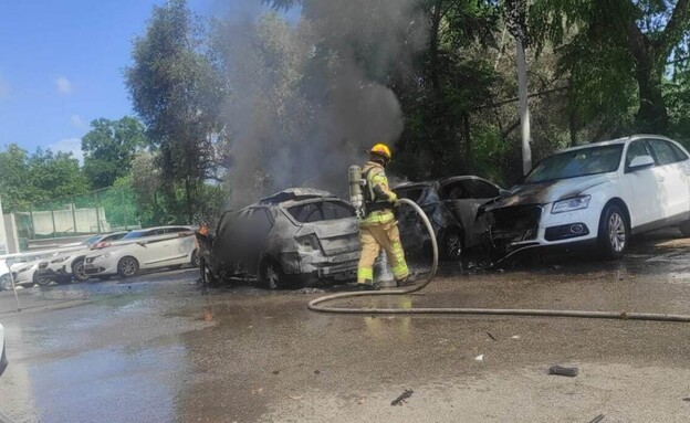 רכב התפוצץ בזכרון יעקב (צילום: תיעוד מבצעי מד"א)