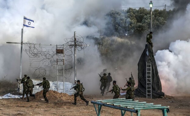כתאאב אלמוג'הדין (צילום: SAID KHATIB/AFP/GettyImages)