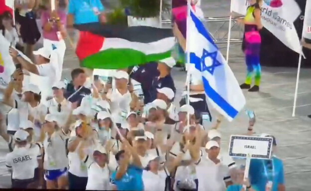 מסתנן למשלחת הישראלית במשחקי העולם הניף דגל פלסטין