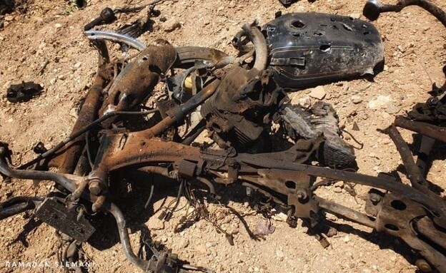 שרידי האופנוע של מאהר אל-עאגל, יולי 2022