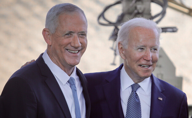 ביקור ביידן: בני גנץ בתצוגת התכלית לנשיא ביידן (צילום: פלאש 90)