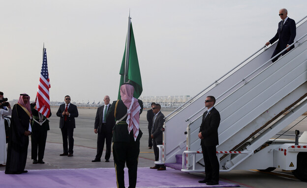 ג'ו ביידן בסעודיה (צילום: רויטרס)