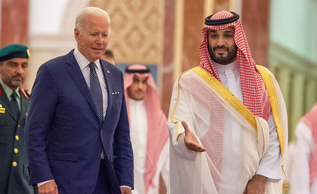 הנשיא ביידן נחת בסעודיה (צילום: רויטרס)