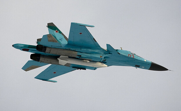מטוס הקרב (צילום: ALEXANDER ZEMLIANICHENKO/AFP/GettyImages) מטוס הקרב (צילום: ALEXANDER ZEMLIANICHENKO/AFP/GettyImages)