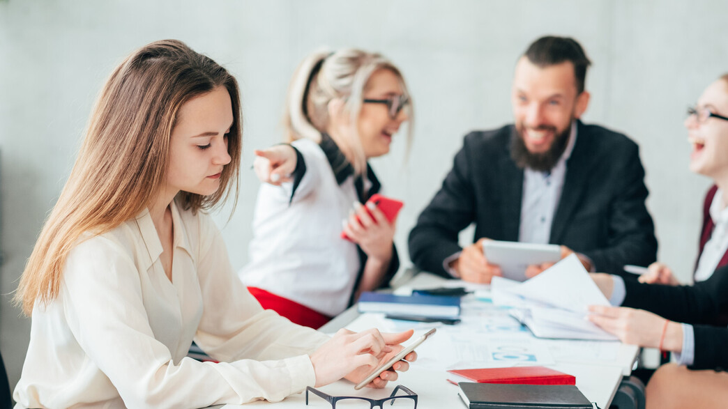  התעמרות בעבודה אילוסטרציה