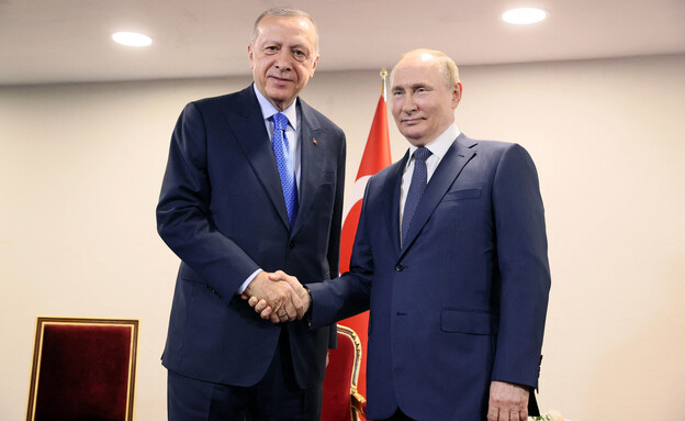 נשיא טורקיה ארדואן ונשיא רוסיה פוטין בפגישה בטהראן (צילום: reuters)