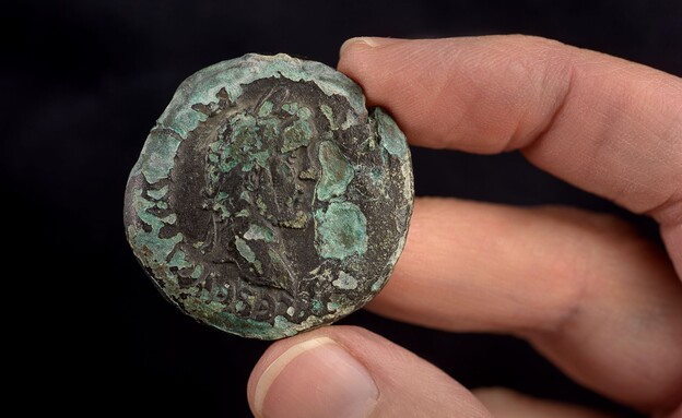 דיוקן הקיסר הרומי אנטונינוס פיוס (צילום: דפנה גזית, רשות העתיקות)