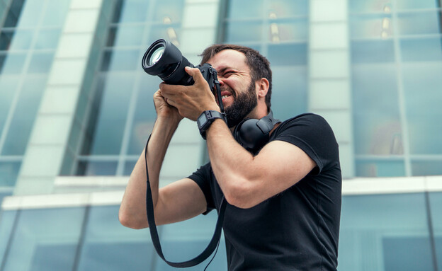 צלם, מצלמה (צילום: sergey causelove, shutterstock)