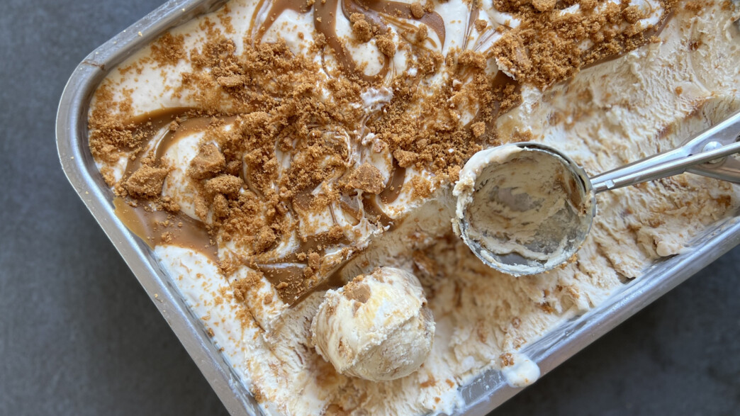 גלידה לוטוס  (צילום: עדי קלינגהופר, mako אוכל)