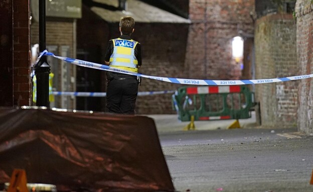 ילדה נדקרה למוות בבריטניה (צילום: SKY NEWS)