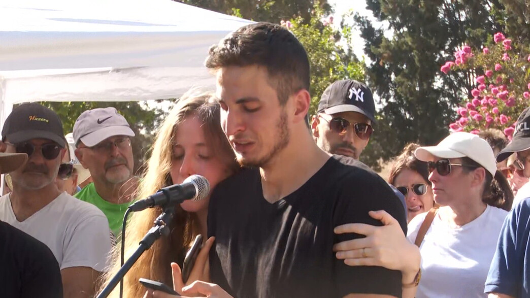 הלוייתה של ענת טל ז"ל, שנהרגה בתאונת הדרכים בכביש הלוייתה של ענת טל ז"ל, שנהרגה בתאונת הדרכים בכביש