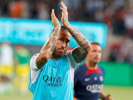 וגם סרחיו ראמוס, שרצה לפתוח עונה ברגל ימין (צילום: אלן שיבר)