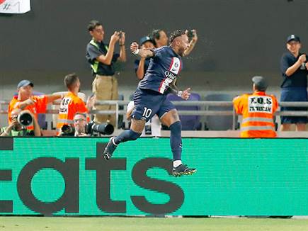 ניימאר התפוצץ עם שער מרהיב (צילום: אלן שיבר)