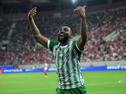 ימשיך לחגוג? פיירו (האתר הרשמי של מכבי חיפה)