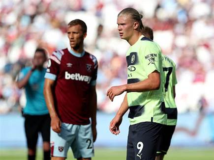 עשה להם צרות הערב. הולאנד (GETTY)