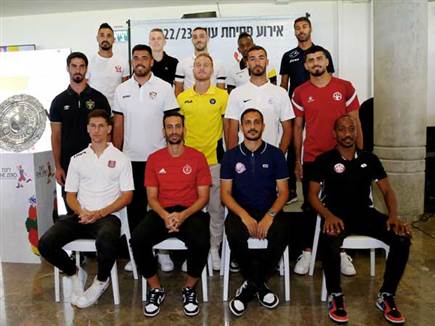 הקפטנים מוכנים (אלן שיבר)