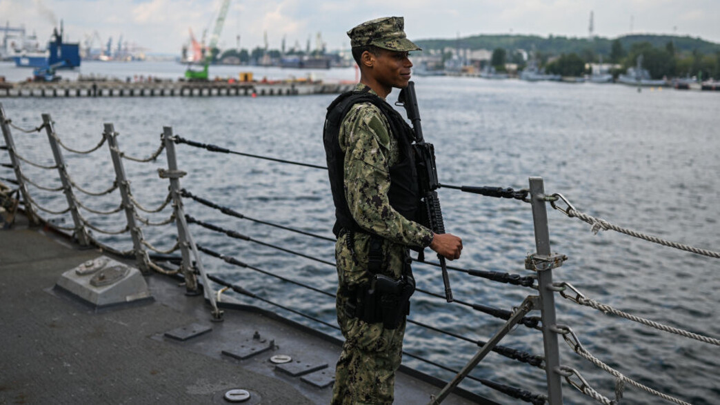 לוחם בצי (צילום: Omar Marques/Getty Images)