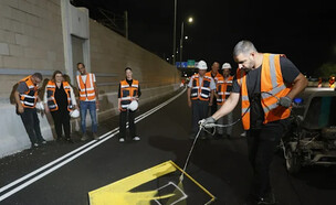 עבודות באיילון צפון לקראת פתיחת מקטע חדש של נתיב פלוס בחמישי הבא (צילום: סיוון שחור, לע''מ)