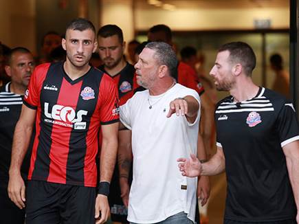 וקלינגר בהחלט היה יכול לרדת להפסקה מרוצה (צילום: קובי אליהו)