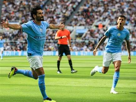גונדואן חגג ראשון  (Clive Brunskill/Getty Images)