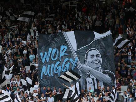 חגיגה של כדורגל (Clive Brunskill/Getty Images)