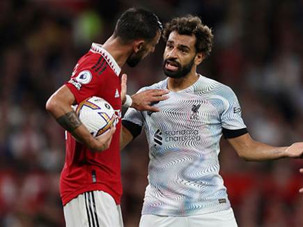 התעמתו אחרי השער. סלאח וברונו פרננדש (Michael Regan/Getty Images) (צילום: ספורט 5)