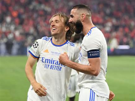 בנזמה ומודריץ'. שניהם ב-11 ( David Ramos/Getty Images)