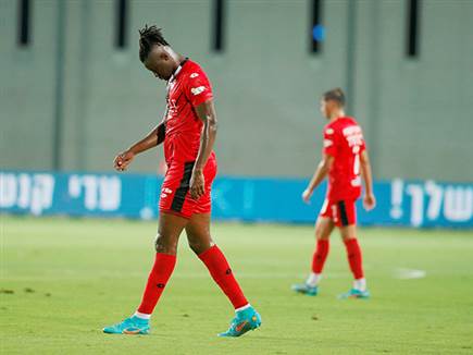 הפועל חדרה ירדה מובסת (צילום: אלן שיבר)