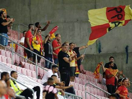 האורחים חוגגים (אלן שיבר)