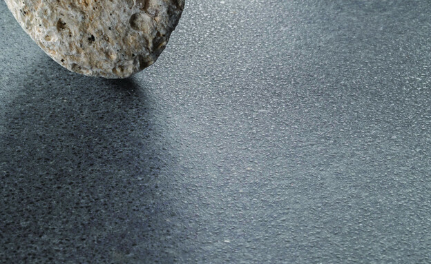 גימור מט במרקם גולמי (צילום: אבן קיסר)