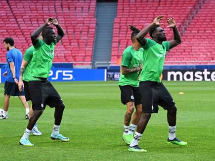 צמד הבלמים החדש של חיפה: דילן בטובינסיקה ועבדלואי סק (האתר הרשמי של מכבי חיפה)