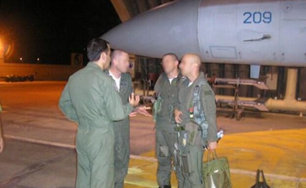 המבצע לתקיפת הכור הגרעיני בסוריה: צוותי חיל האוויר (צילום: דובר צה