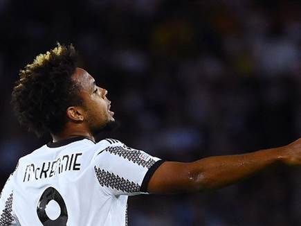 עלה מהספסל והחזיר את יובה לחיים. מקני (Getty)