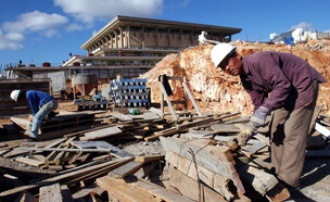 פועלים סינים (צילום: פלאש 90)