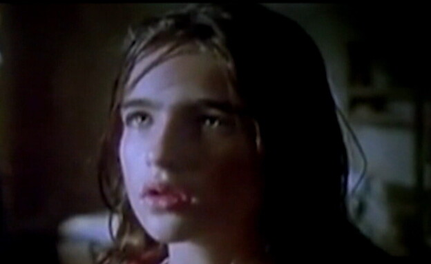 אניה בוקשטיין בילדותה בסרט ארץ חדשה (צילום: מתוך הסרט 