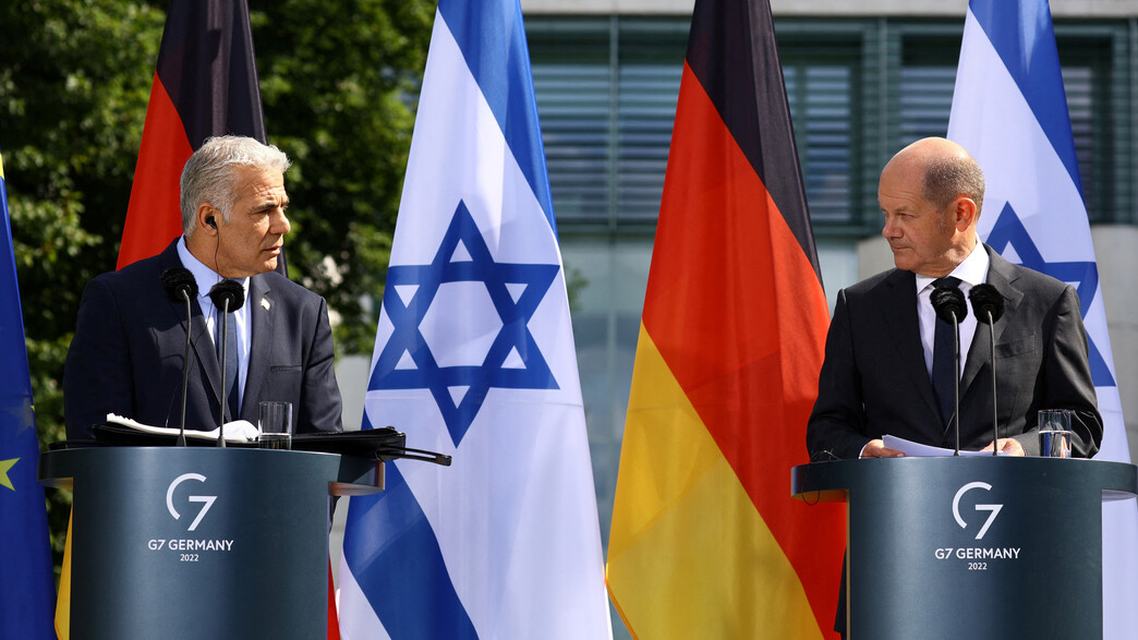 קנצלר גרמניה שולץ, ראש הממשלה לפיד