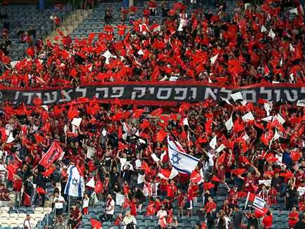 גם האדומים הגיעו (צילום: אלן שיבר)