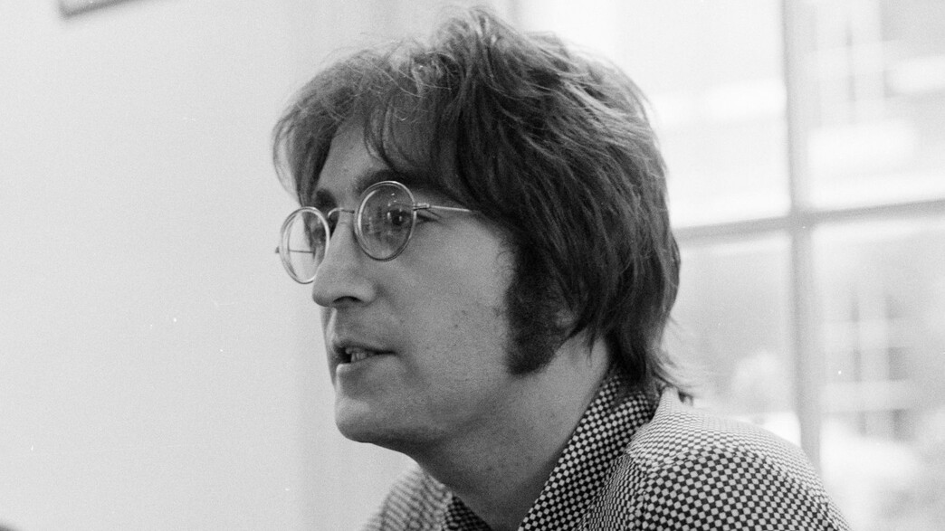 ג'ון לנון  (צילום: Michael Putland/Getty Images)