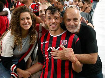 השנה שלו. בדש (דני מרון)