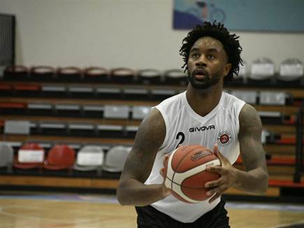 מחצית ראשונה נהדרת שלו. רנדולף (באדיבות הפועל ירושלים)