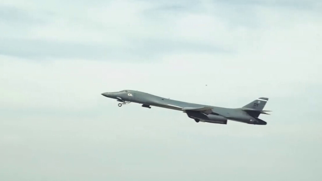 משימת המפציצים (צילום: 12th Air Force AFSOUTH/YouTube)