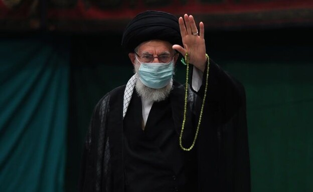 אחרי הדיווחים שחלה: ח'אמנאי הופיע בטקס פומבי באירא